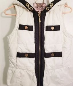 Juicy Couture white sleeveless puffy coat - rare